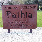 Paihia_Welcome_Sign.jpg
